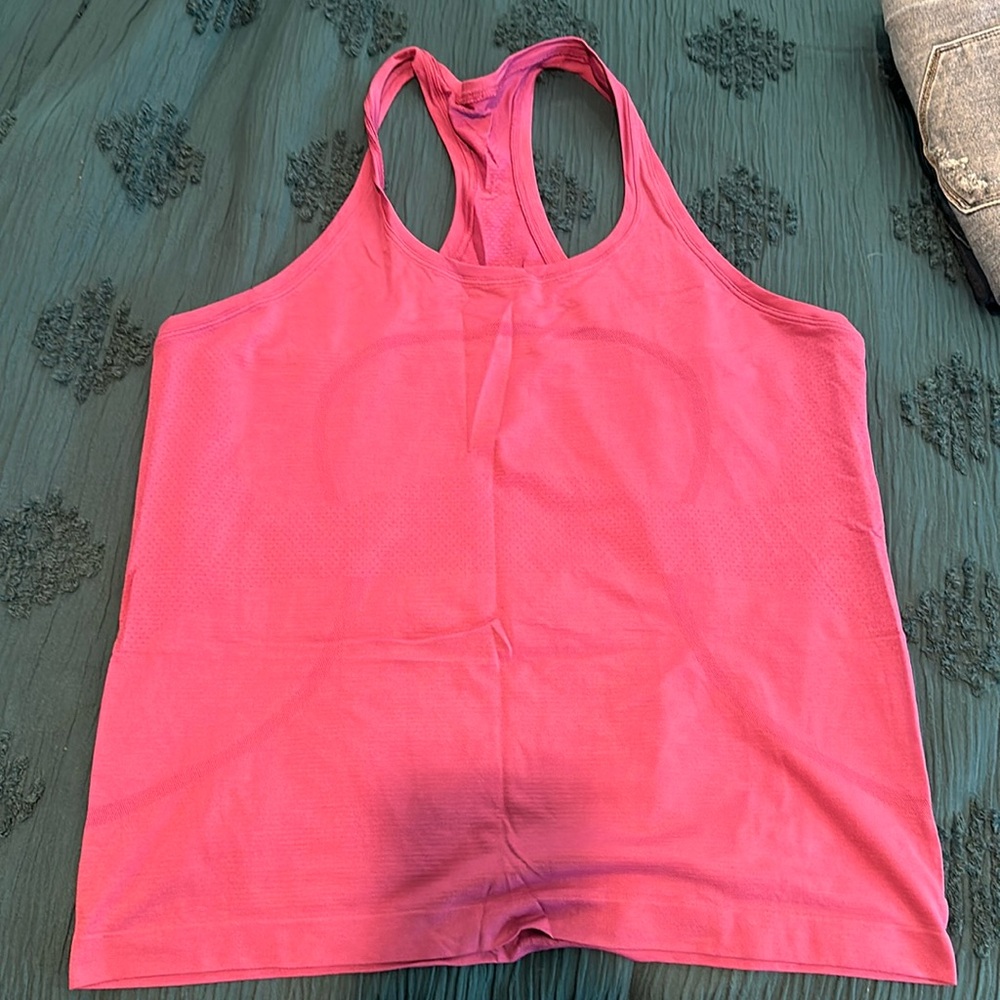 Lululemon tank